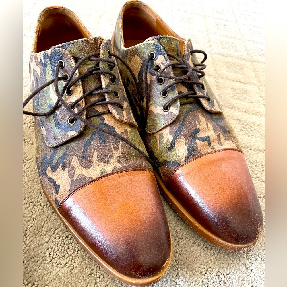 Size 43 Taft camo and burnished leather dress shoes
